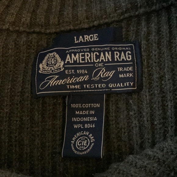 American Rag Men’s long sleeve sweater Sz Lg 3 buttons at neck-good condition - Picture 3 of 4